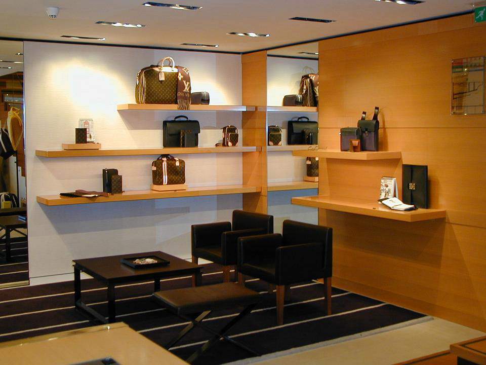 Professionnels - Boutique Louis Vuitton - Cabinet Arcat